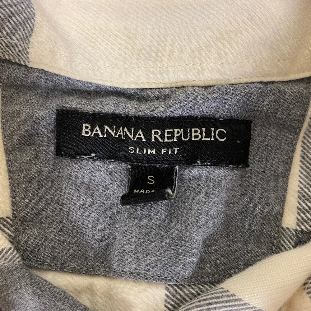 Banana Republic Flannel Shirt Men's Small Ivory‎ Gray Slim Fit Plaid Button Up